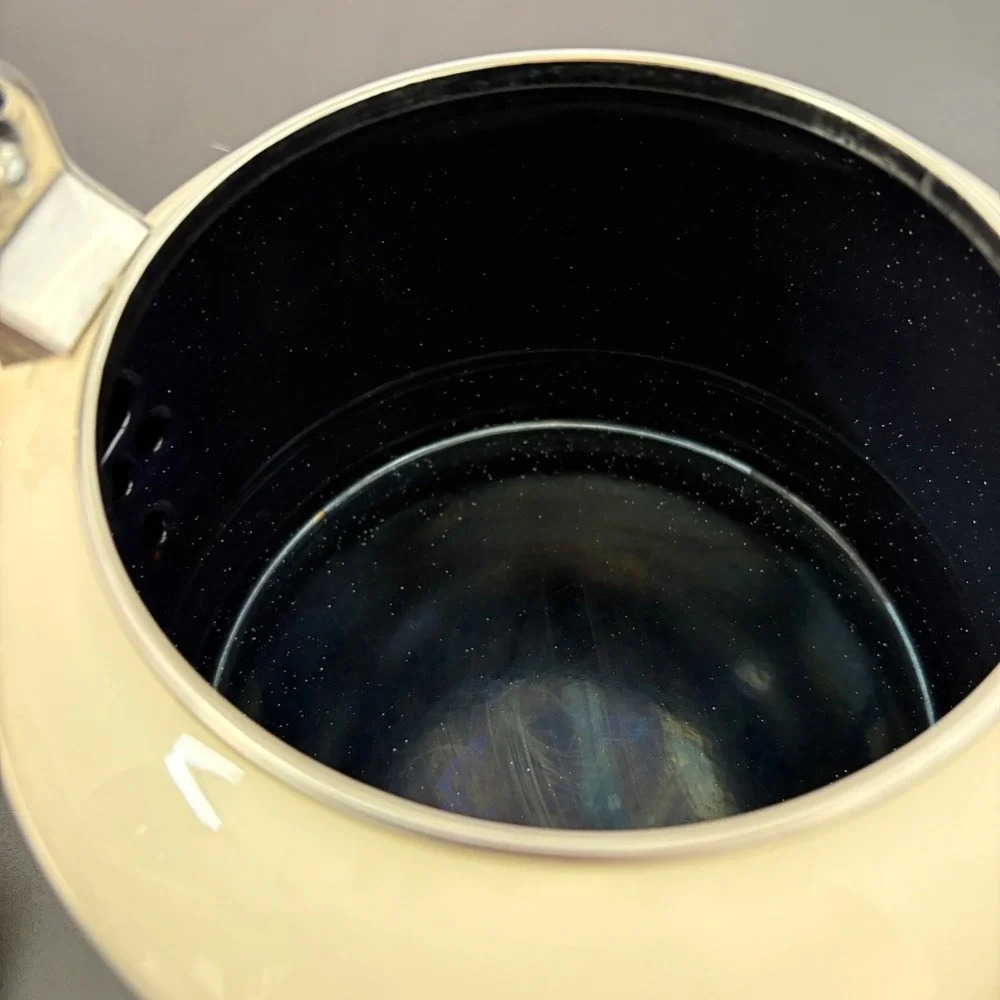 Le Creuset Demi Teakettle 1.25 Qt Cream Enamel Steel Whistling Stovetop Kettle